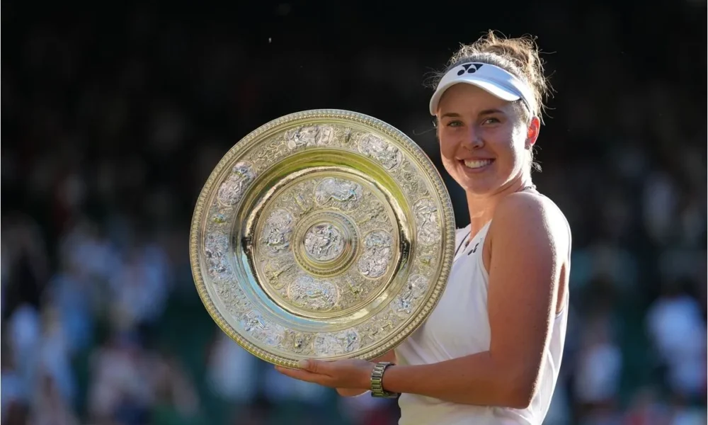 Linda Noskova conquista Wimbledon y logra el mayor título de su carrera