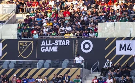 Los futbolistas de la Liga MX se lo toman con seriedad y van con todo ante los de la MLS en el Juego de Estrellas