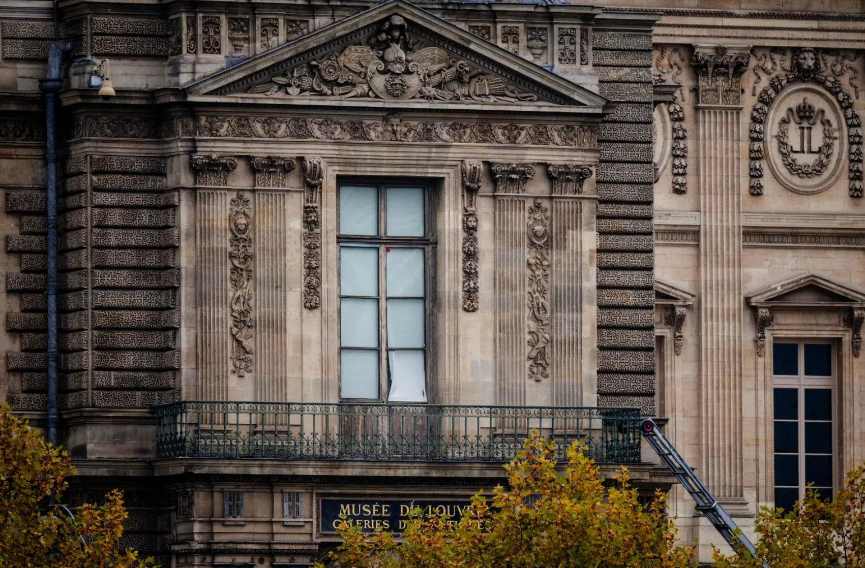 Reabre en Francia la sala del Louvre de donde fueron robadas las joyas de la corona; es una nueva "atracción" para los turistas