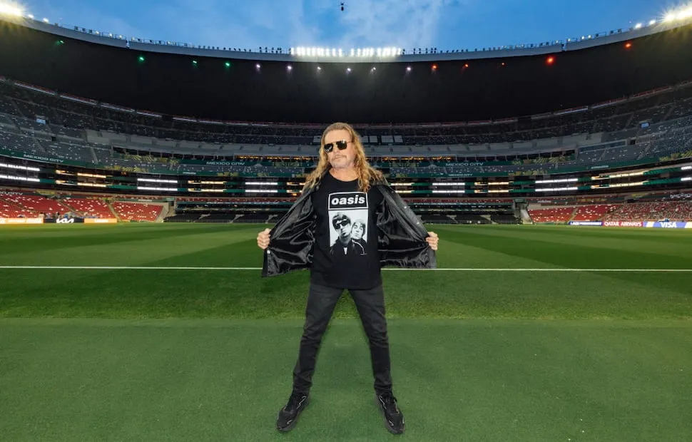 Fher Olvera, líder de Maná, durante el ensayo de la banda jalisciense en el Auditorio Ciudad de México.
Foto: Juan Botero, cortesía