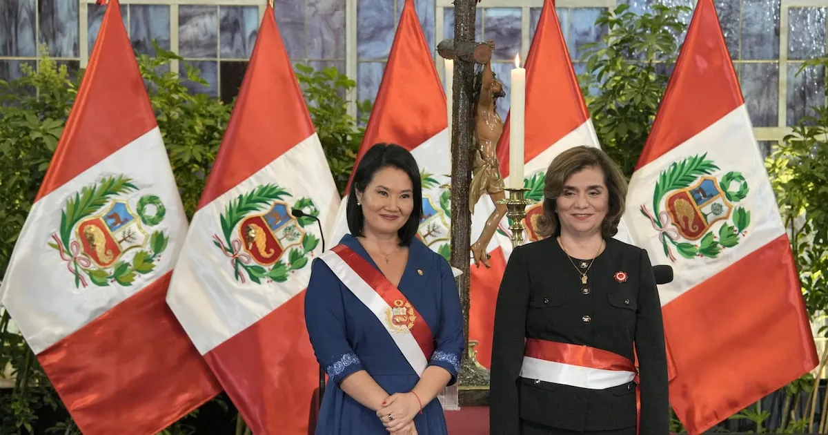 ¿Y el tiempo de mujeres en Perú? Keiko Fujimori nombra gabinete mayormente masculino