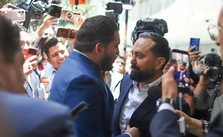 "Además de Presidenta, también soy una mamá normal"; Sheinbaum da tour a alumnos de primaria en Palacio Nacional
