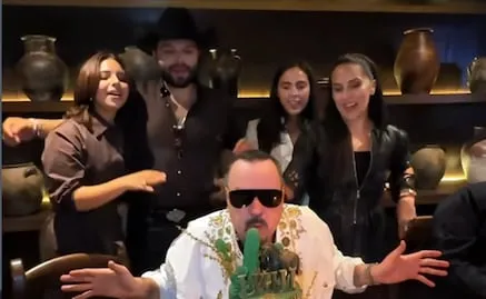A ritmo de música mexicana Ángela Aguilar y Christian Nodal le cantan a Pepe Aguilar en su cumpleaños