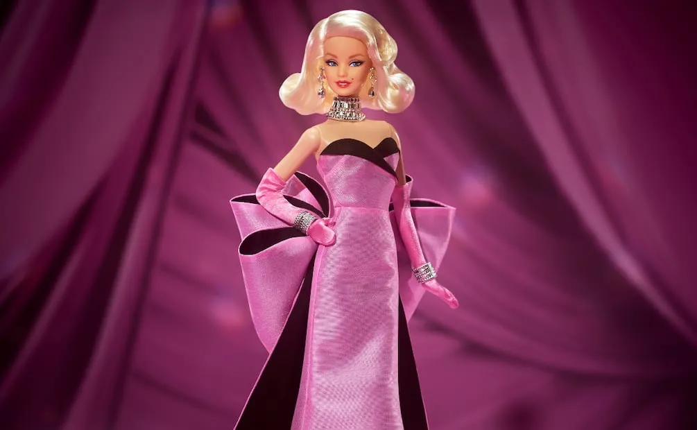 El icónico vestido de Marilyn Monroe en Gentlemen Prefer Blondes. Foto: Cortesía Mattel