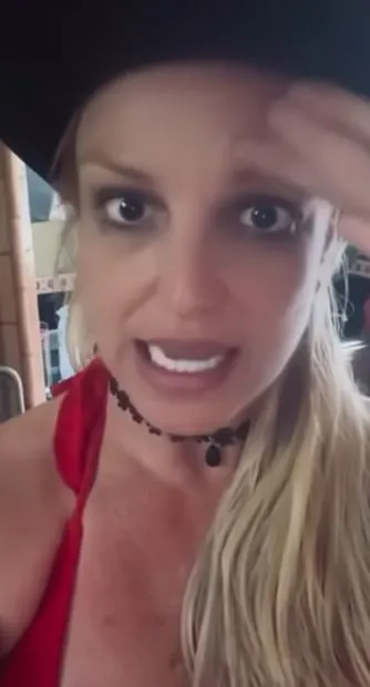 Britney Spears revela incómodo resultado tras aplicarse bótox