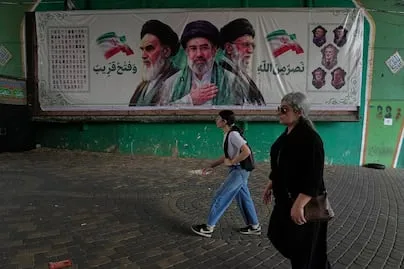 Irán nombra a exjefe de Guardianes de la Revolución como máximo responsable de seguridad; EU aumenta presión económica