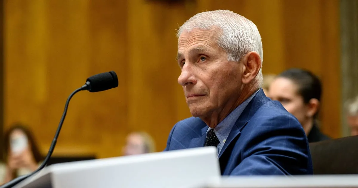 Fauci, ‘zar del COVID’ en EU, es declarado en desacato en Congreso por no responder sobre su gestión