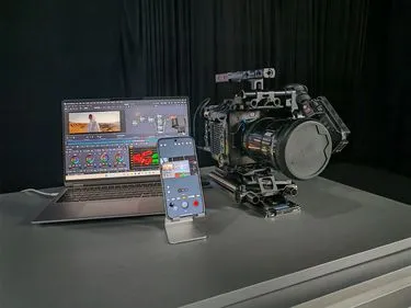HONOR desarrolló con ARRI una cámara de calidad cinematográfica y el primer gimbal con inteligencia artificial para seguimiento automático.