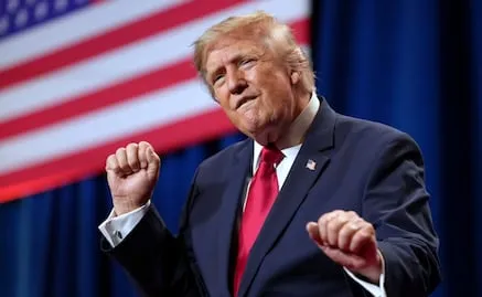 Trump reconoce escasez de cierto armamento en EU; asegura que cuenta con suficientes para continuar la guerra con Irán