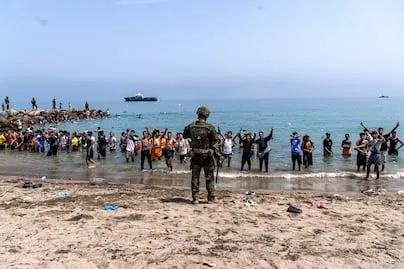 Marruecos reconoce 40 mil entradas de migrantes a Ceuta y 11 muertos; presenta primer balance oficial