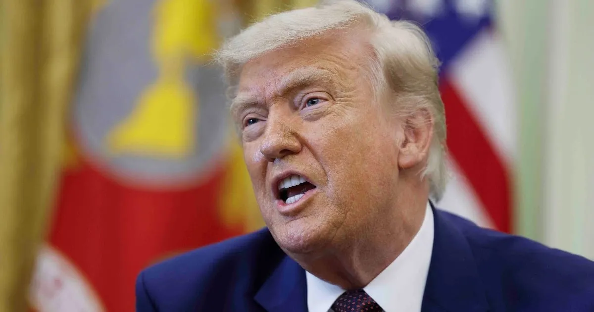 Trump amenaza con atacar a Omán si se entromete en diálogo con Irán: ‘Los bombardearemos sin piedad’