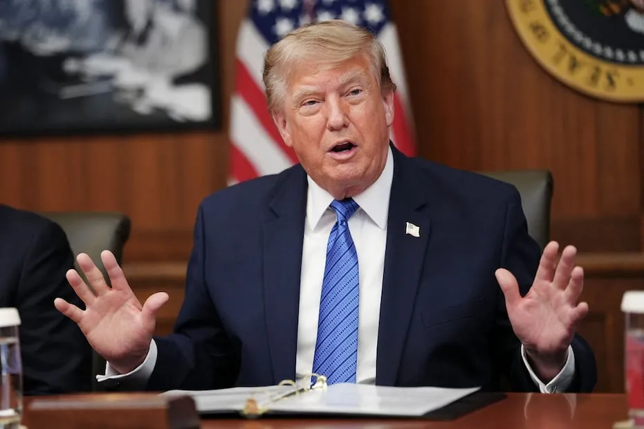 El presidente de Estados Unidos, Donald Trump, habla durante una reunión del gabinete en Camp David, Maryland. Foto: AFP