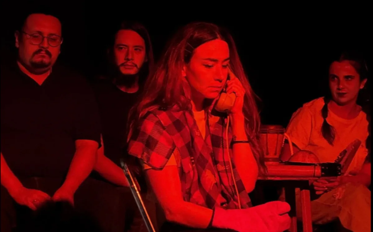 ¿Una obra sin guion? Al Aire convierte la improvisación y las emociones al límite en su mayor apuesta - MILENIO