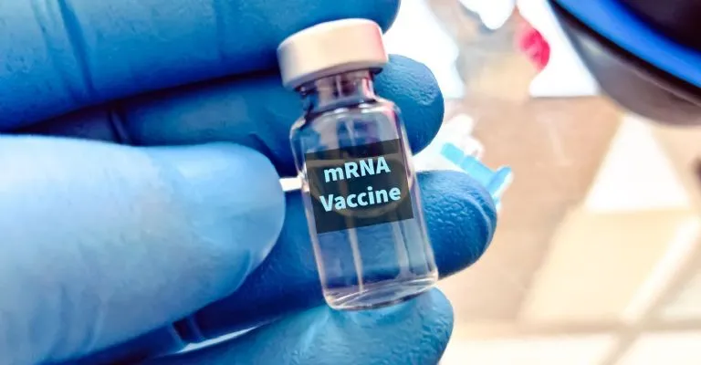 Vacuna personalizada de ARNm contra el melanoma podría ser la primera de una ola de inmunizaciones ante el cáncer