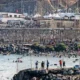 VIDEO: Dron derribado cae en playa rusa; explosión deja siete muertos y decenas de heridos