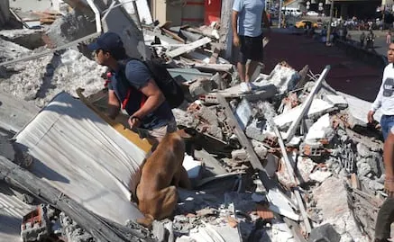 VIDEOS: Pasajeros y trabajadores viven momentos de terror durante terremoto en Colombia; grúas y cabinas se sacuden