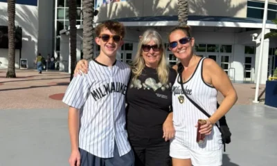 Aficionados de Brewers aprovechan costo de boletos para viajar a Tampa a la Serie Mundial - MILENIO