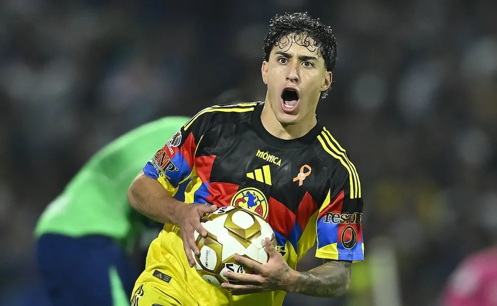 Alejandro Zendejas celebra un gol con las Águilas del América. FOTO: IMAGO7