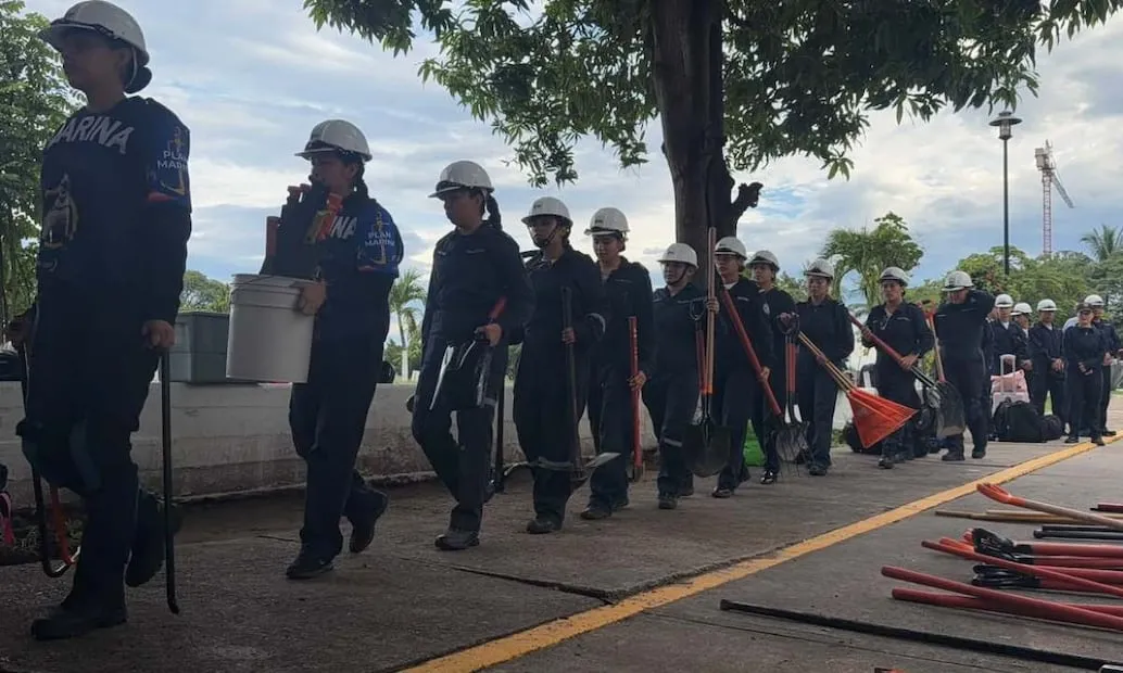 Aspectos de la activación del Plan Marina en Colima, Guerrero, Jalisco y Michoacán por el paso del huracán Trudy, el cual es categoría 2 de la escala Saffir-Simpson. Foto: Secretaría de Marina (Semar).