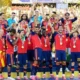 Armando 'Hormiga' González celebra en Grecia; 'La Cumbia de los Trapos' pone el ambiente
