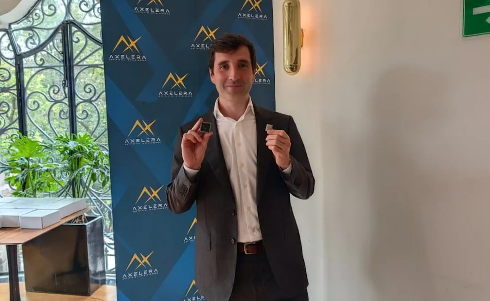 Axelera AI presentó sus planes para acelerar la adopción de la IA en México. Imagen: Paloma Vega