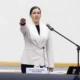 Blanca Cruz García rinde protesta como presidenta interina del INE; usa la silla vacía que dejó Taddei