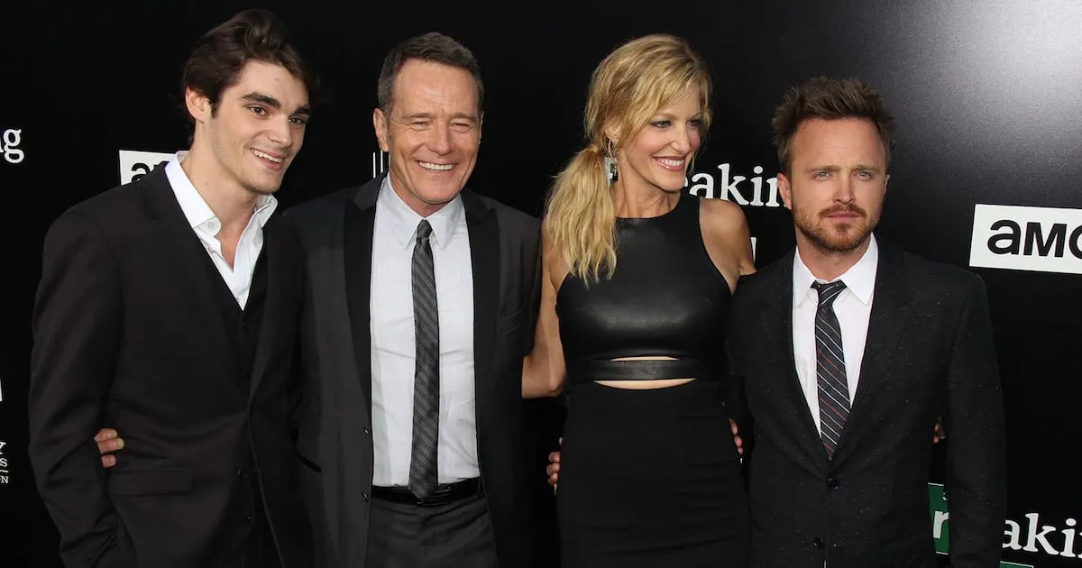 Bryan Cranston se despide de su ‘dulce hijo’ RJ Mitte: ‘Íbamos a almorzar, no sé si habría cambiado su futuro’