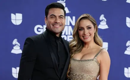Carlos Rivera y Cynthia Rodríguez celebran el baby shower de su hija antes de la cirugía de cuerdas vocales del cantante