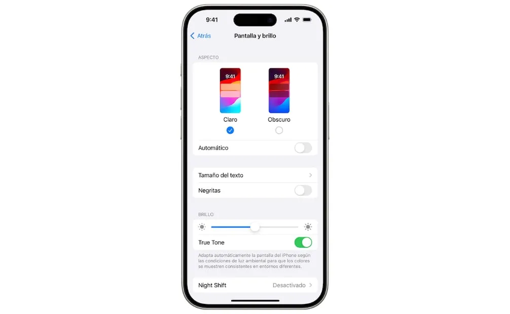Reducir el brillo de la pantalla puede ayudar a disminuir el consumo de batería durante periodos prolongados de uso. Foto: Apple