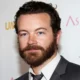 Defensa de Danny Masterson busca revertir la condena del actor; acusan omisiones de evidencia