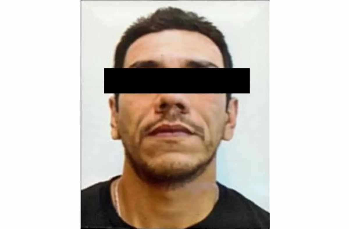 Detienen en Colima a “Mando 20”, implicado con explosión de coche bomba en Michoacán; se le identifica como líder de una célula del CJNG