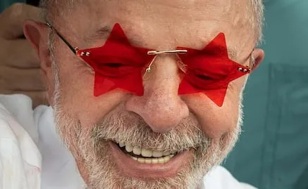 Entre besos y abrazos, simpatizantes de Lula celebran su victoria en Río de Janeiro; así se vivió el festejo
