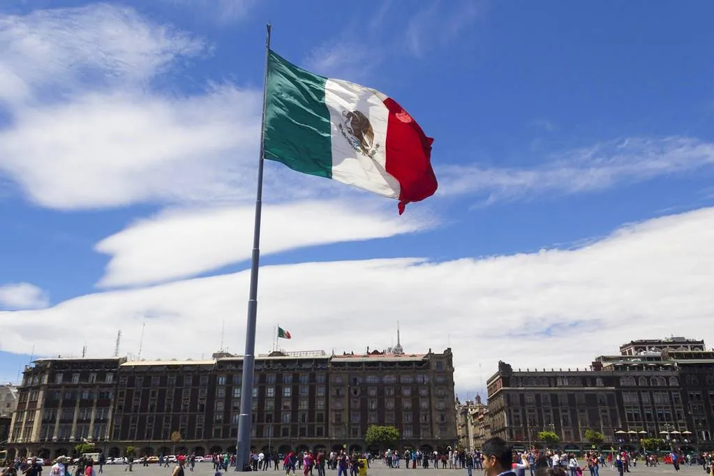EU ve zonas de México más seguras que algunas de sus ciudades, revela CNN; apuesta por limitar asilo por violencia