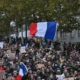 Francia vive nueva jornada de protestas entre fuerte despliegue policial; reportan 135 personas detenidas este sábado