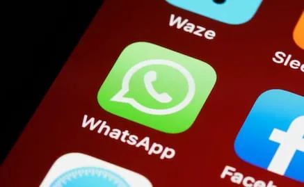 Halloween 2026; ¿cómo activar el "modo dark" en WhatsApp?
