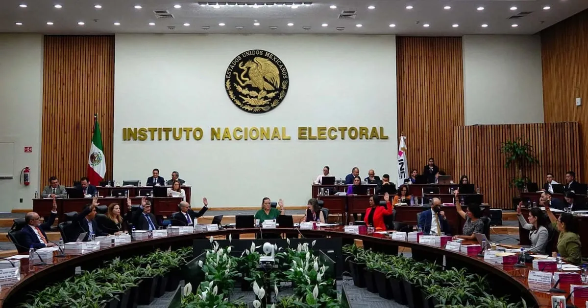 Humphrey pide ‘purga’ en el INE: Exige renuncia de funcionarios cercanos a Taddei y quitar ‘superpoderes’