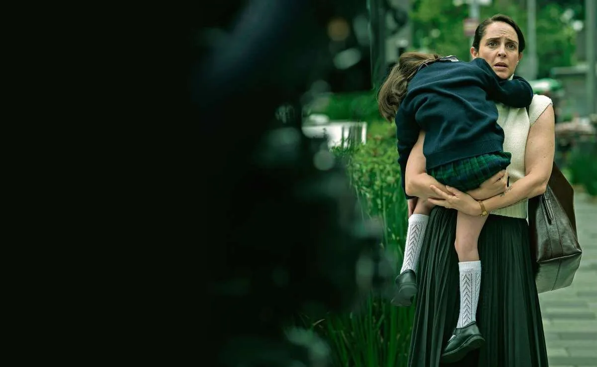 Irán Castillo se “harta” de ser mamá
