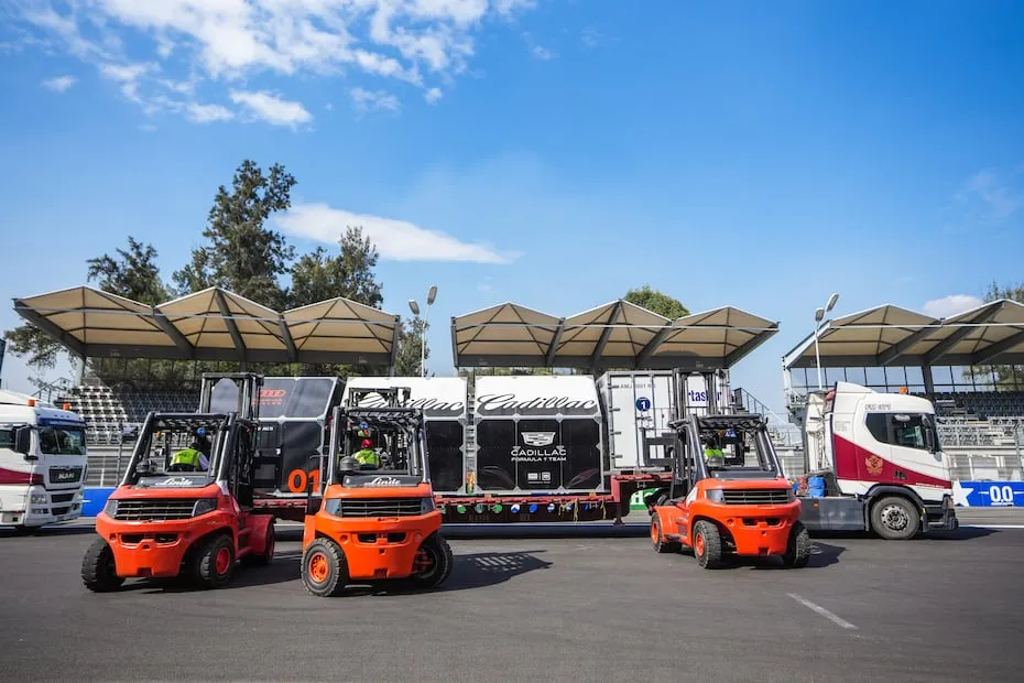 Más de 50 toneladas de material de la F1 llegaron al Autódromo Hermanos Rodríguez / Foto: Cortesía México GP
