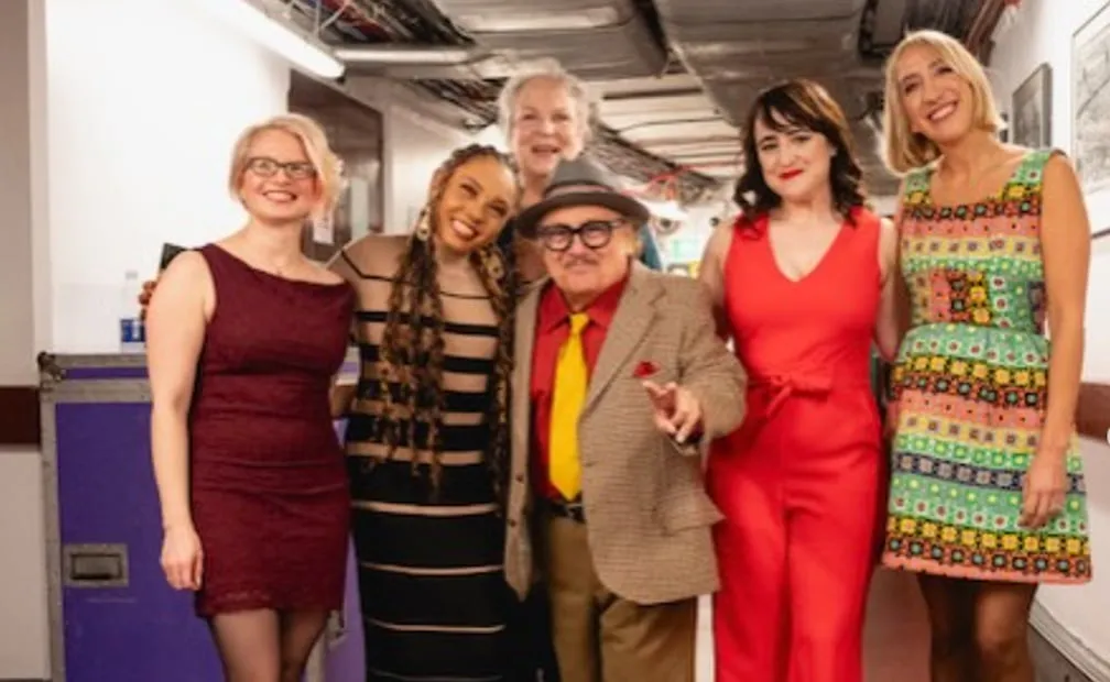 La magia de "Matilda" sigue viva: elenco original se reúne tres décadas después y conmueve a sus fans con emotivo homenaje.