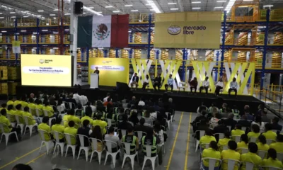 Mercado Libre inaugura su primer centro de distribución con tecnología robótica en México - MILENIO