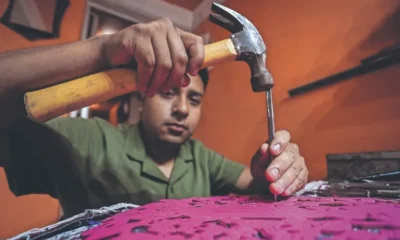 Papel picado perdura en taller familiar
