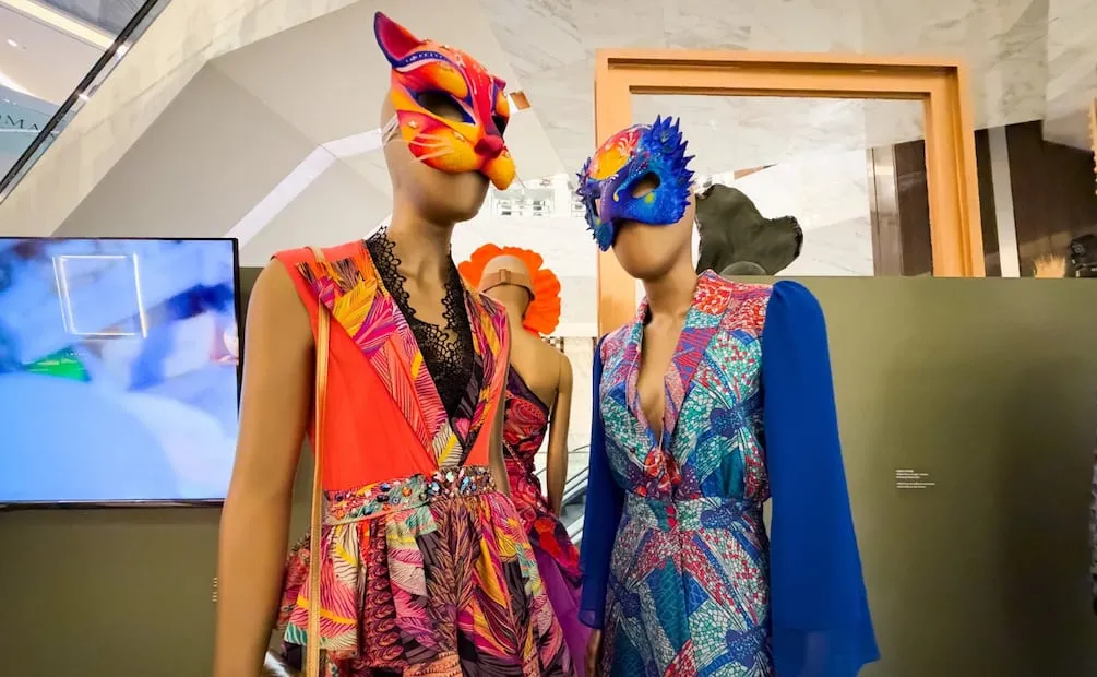 El archivo de Pineda Covalin reúne piezas y referencias que reflejan tres décadas de evolución en la moda mexicana. Foto: Cortesía Pineda Covalin