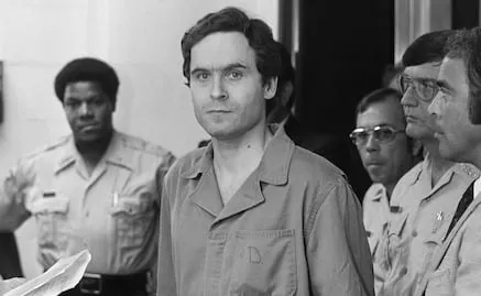 "Quien sale escondido de su país, debe alguna cosa"; Lula califica de "vergonzosa" salida de Bolsonaro de Brasil