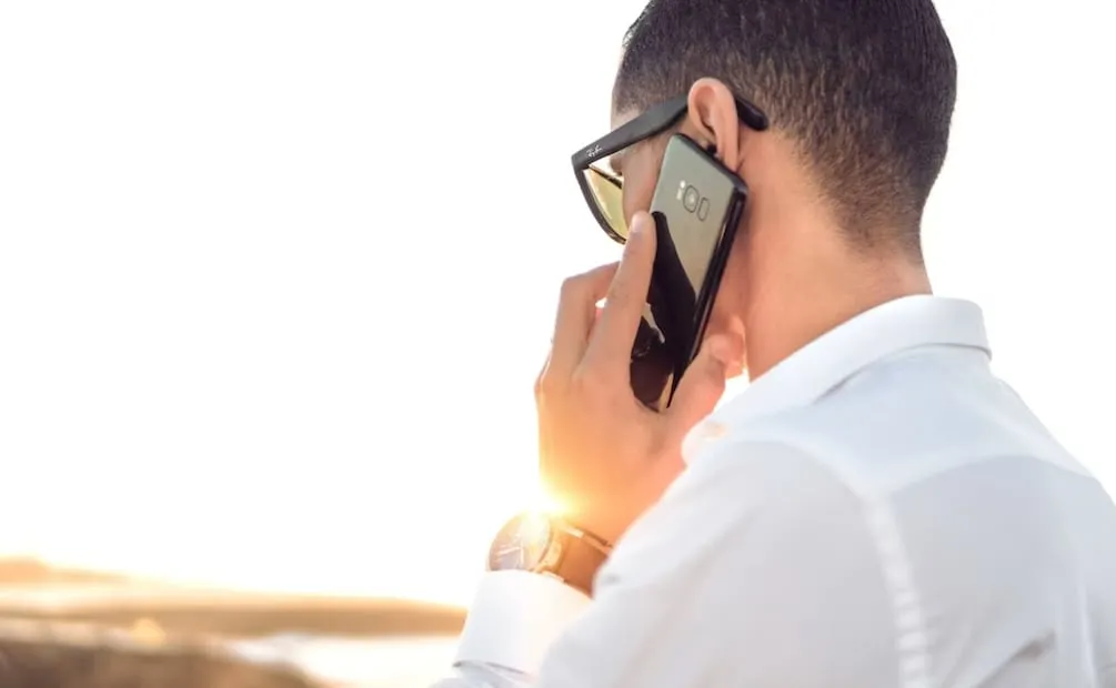 Si suspenden tu línea telefónica solo podrás realizar llamadas a servicios de emergencia. Foto: Unsplash