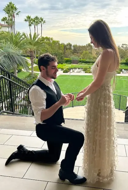 RJ Mitte le propone matrimonio a Kennedy Suárez.
Foto: RJ Mitte.