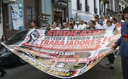 Sindicalizados del IMSS exigen que se cuenten los votos de consulta salarial frente a ellos; piden transparencia en el proceso