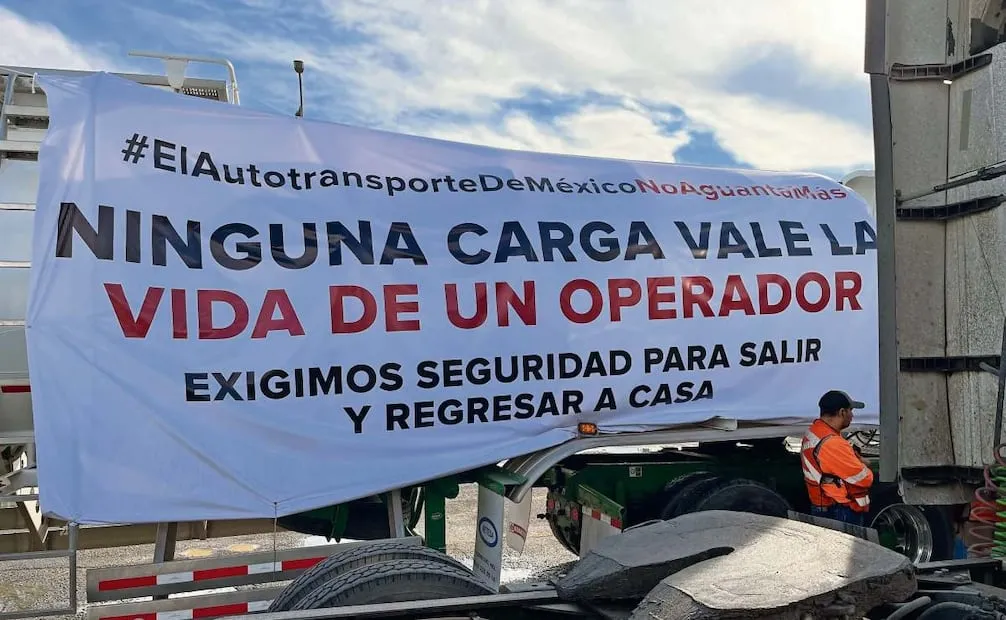 La seguridad fue la principal demanda de los trabajadores del volante durante la protesta de ayer. Foto: CHRISTIAN TORRES. EL UNIVERSAL