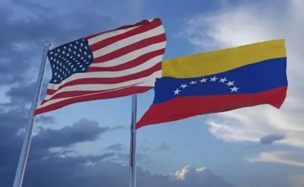 Trump presume arancel de 25% que impuso a autos importados de México; celebra que empresas se muden a EU