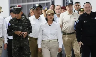 Trump y Melania celebran Halloween en la Casa Blanca; reparten dulces a miles de invitados