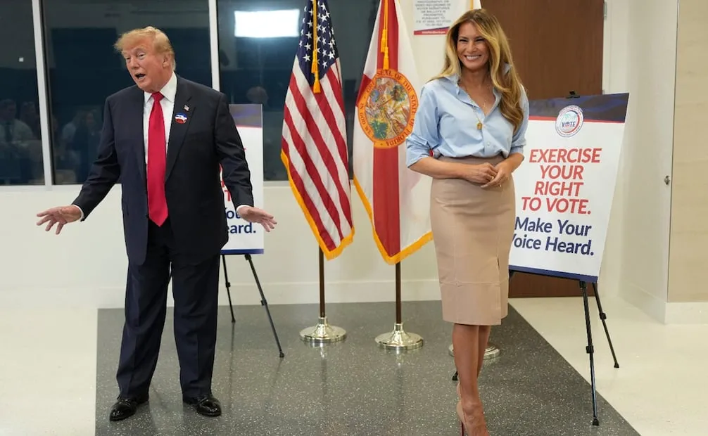 El presidente de Estados Unidos, Donald Trump, y su esposa Melania, votaron este sábado de forma anticipada en Florida, de cara a los elecciones intermedias de noviembre. Foto: AP
